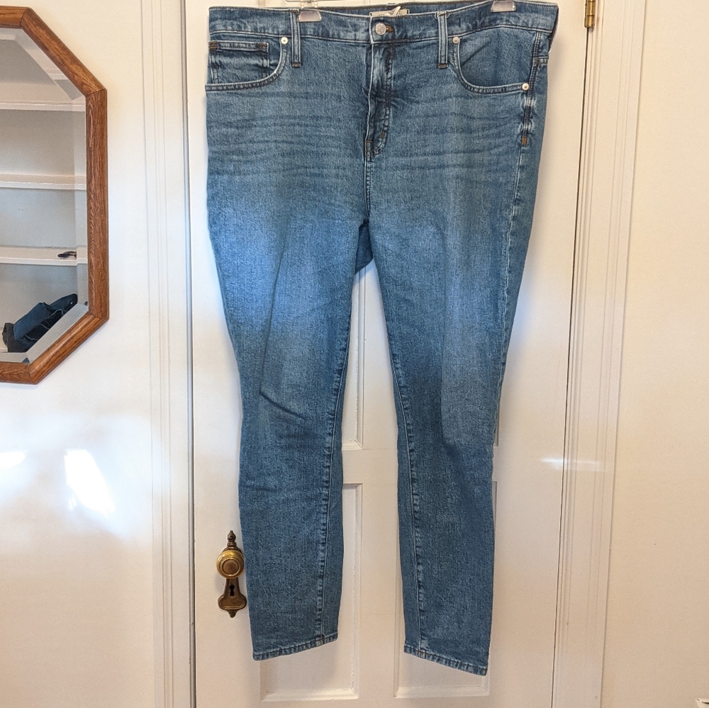 Madewell 9" high rise skinny size 33